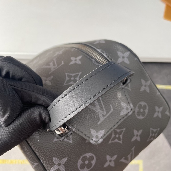 Louis Vuitton Clutch Bags Size 28*15*16.5cm