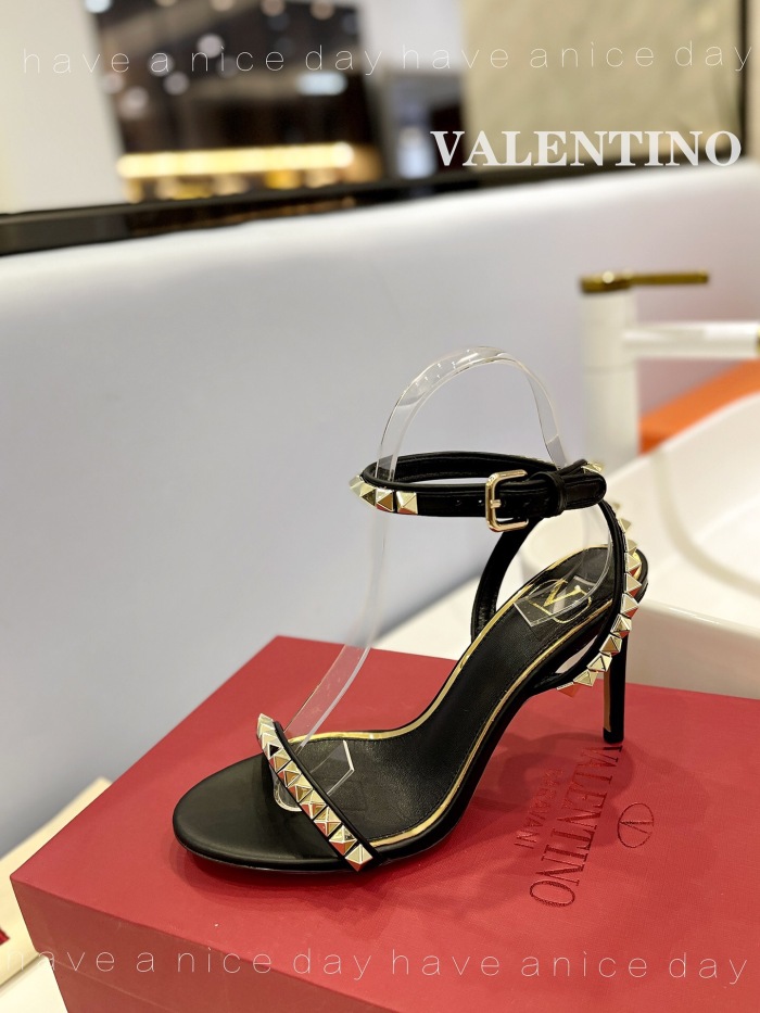 Valentino Rockstud Goatskin Pumps Size 35-41 4-Color