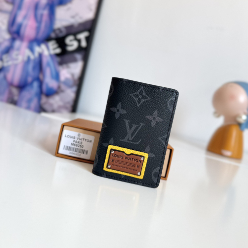 Louis Vuitton M69250 Card Holder Size 7*11*1cm