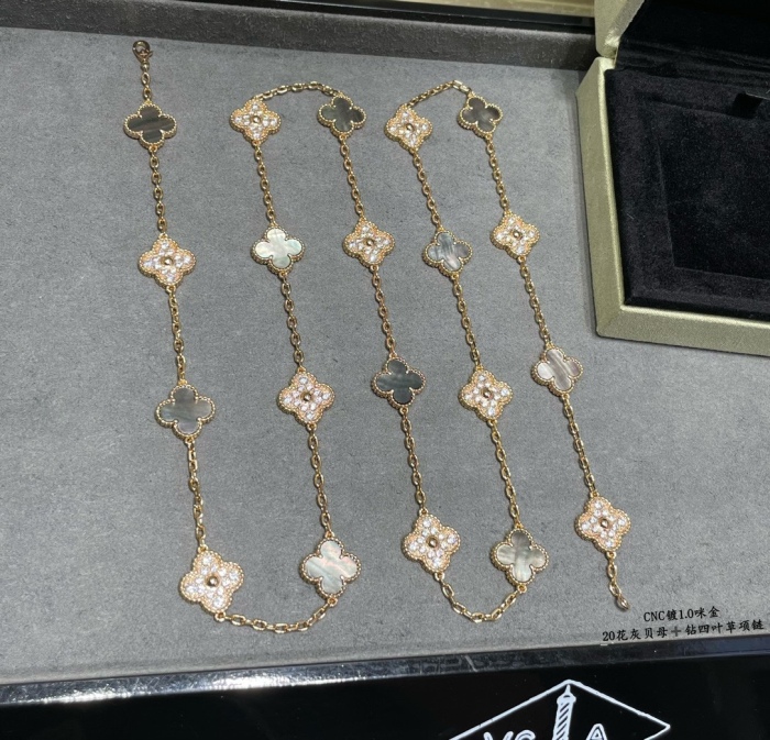 Van Cleef & Arpels Necklace