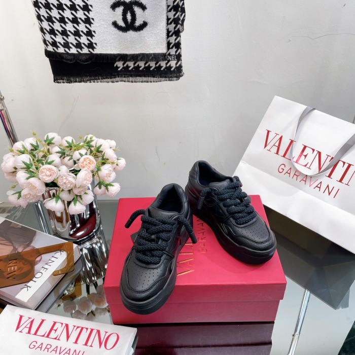 Valentino One Stud XL Sneaker Size 36-45   5-Color