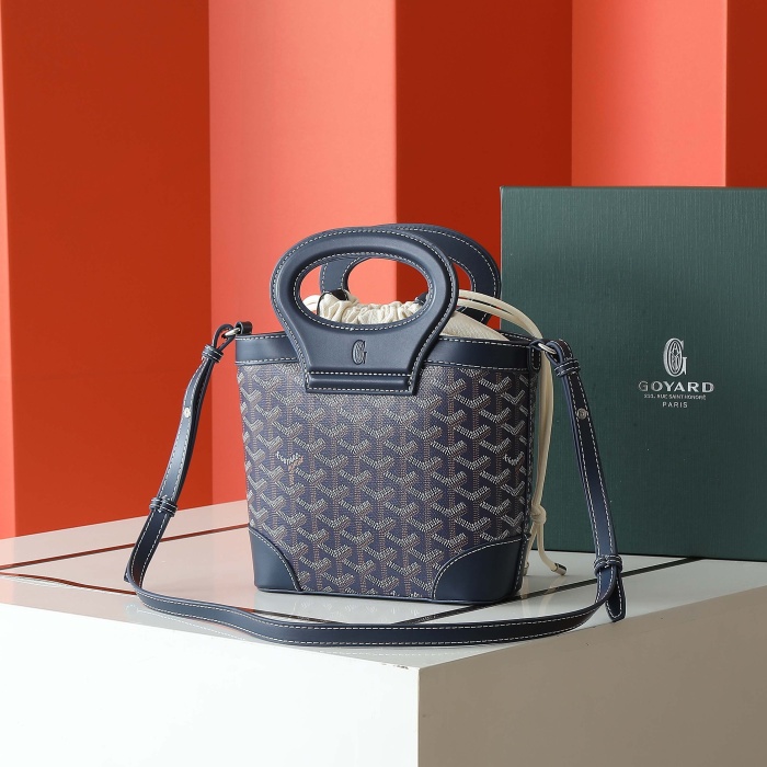 Goyard Beluga Shoulder Bags Size 23*18.5*8cm