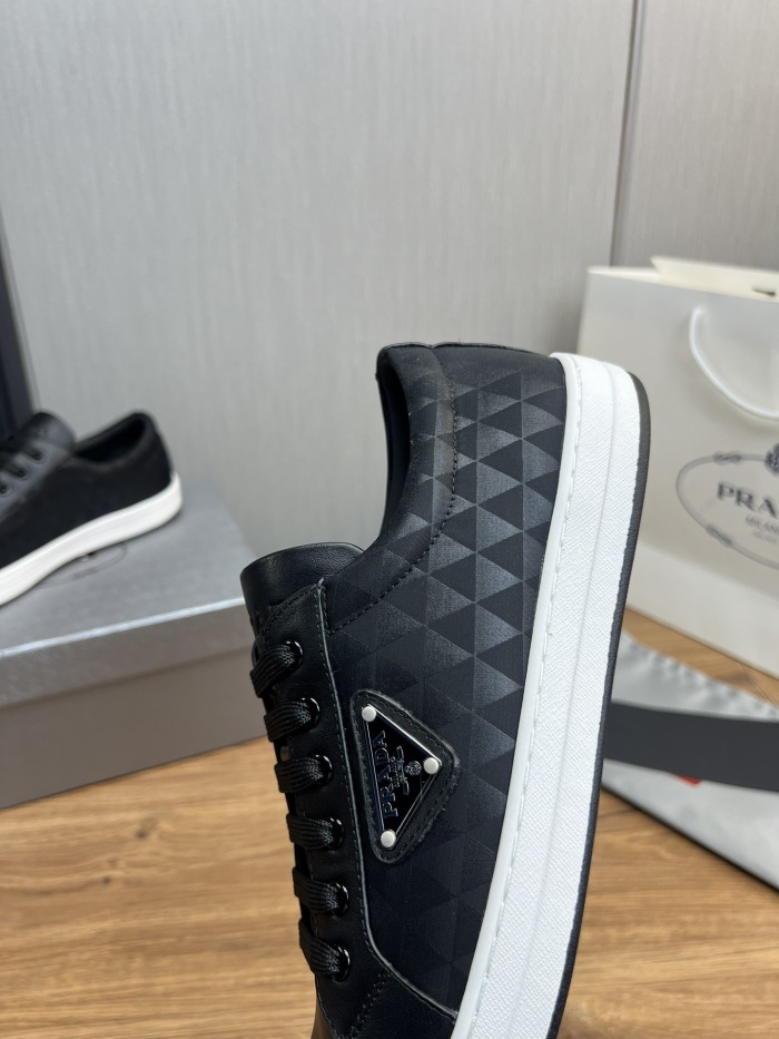 Prada New Sneaker Size 36-46  3-Color