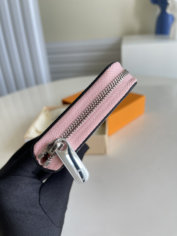 Louis Vuitton Wallet 11*8.5*2 cm