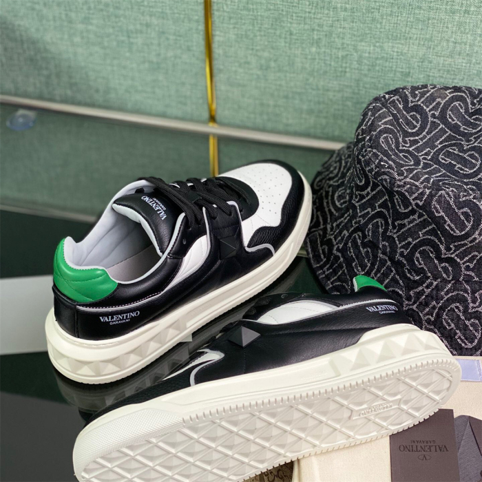 Valentino One Stud Low-Top Sneaker Size 36-45   10-Color