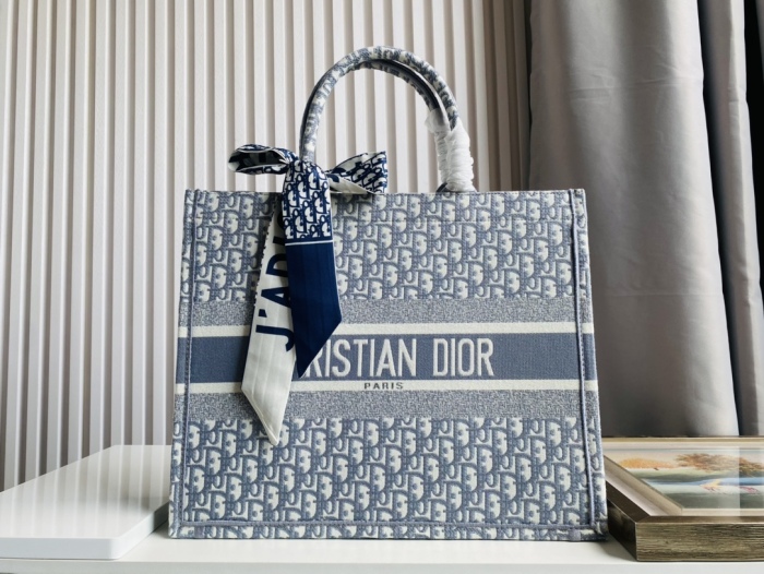 Dior Tote Women Handbags Bags 2-Size