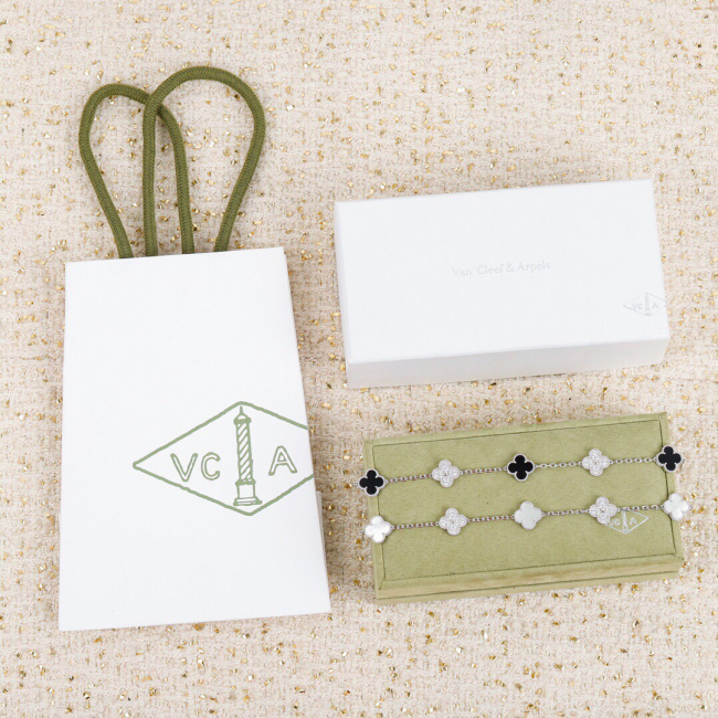 Van Cleef & Arpels Bracelet 2-Color
