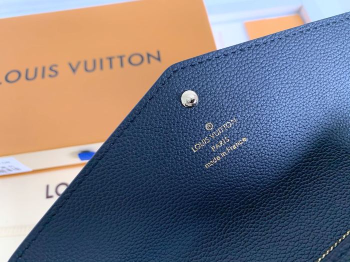 Louis Vuitton Wallet 19*10 cm