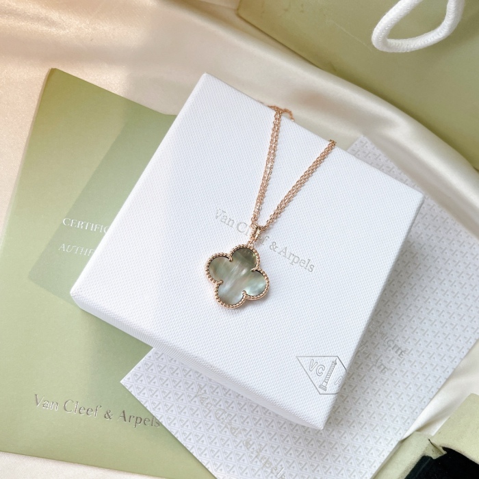 Van Cleef & Arpels Necklace