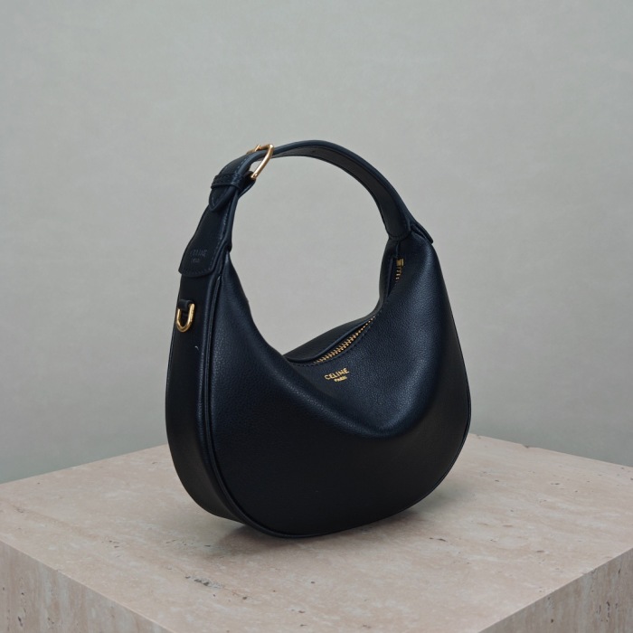 Celine 25ss Lulu Shoulder Bags Size 24*21*5cm
