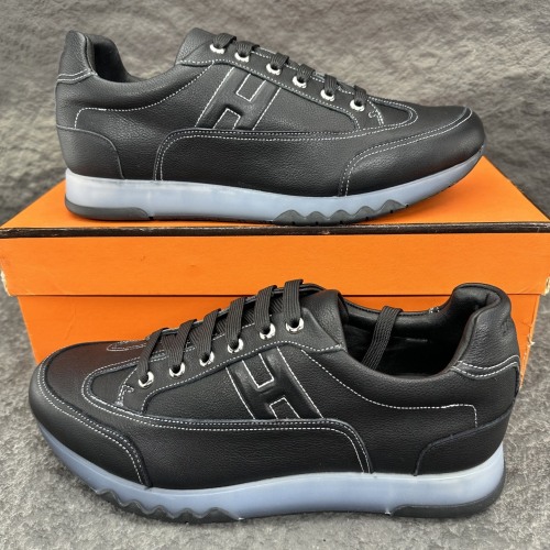 Hermes 25ss Trail Sneaker Size 39-46