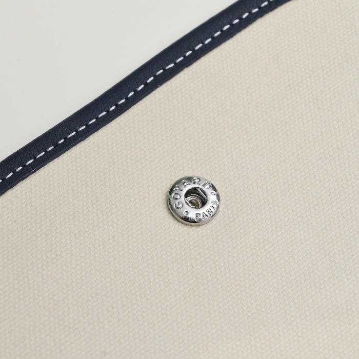 Goyard Shoulder Bags Size 20.5*14*2cm
