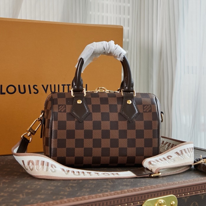 Louis Vuitton Sedy Bandouliere Shoulder Bags Size 20.5*13.5*12cm