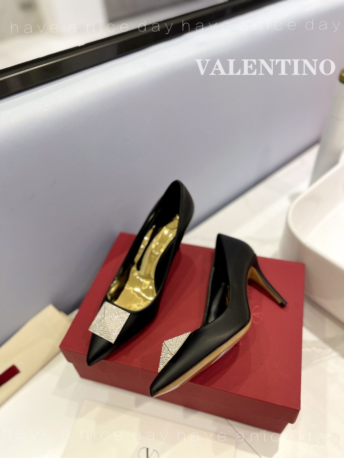 Valentino One Stud Patent Leather Pumps Size 35-41 3-Color