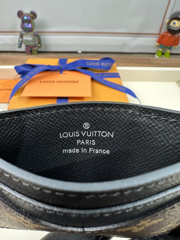 Louis Vuitton Card Holder Size 11*7cm M62666 M60166