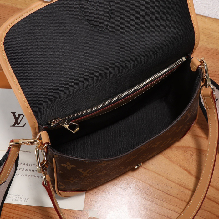 Louis Vuitton M45985 Diane Women Bags Size 24*15*9cm