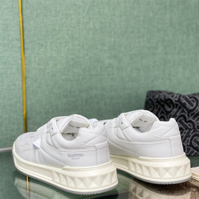 Valentino One Stud Low-Top Sneaker Size 36-45   10-Color