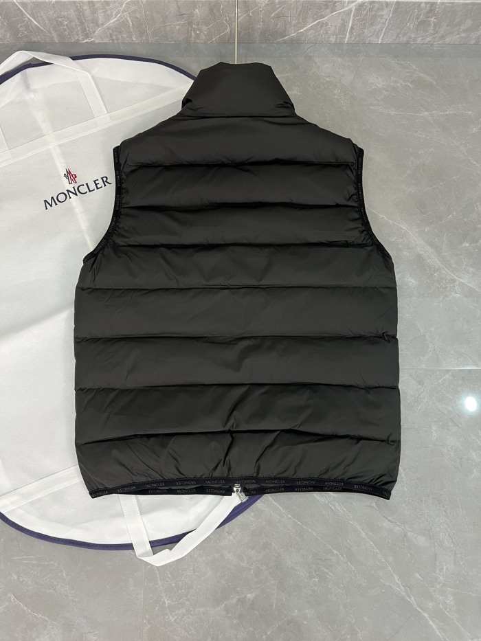 Moncler Contrin Winter Vest Size 1-5