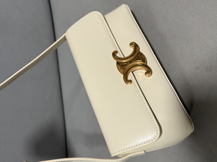 Celine 25ss Lulu Shoulder Bags Size 24*11.5*8cm