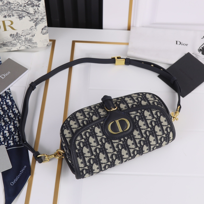 Dior Bobby East-West Bags for Women Size 21*12*5.5cm