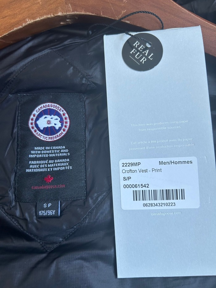 Canada Goose E2229 Crofton Vest-WD Men Winter Vest Size S-XXL