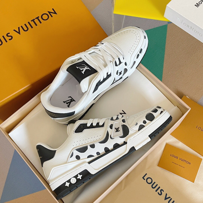 Louis Vuitton x YK LV Trainer Sneaker for Men Size 39-45   3-Color