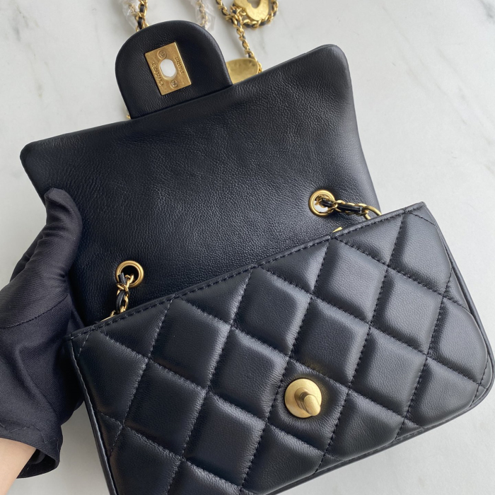Chanel Chain Shoulder Bags Size 18cm 4-Color