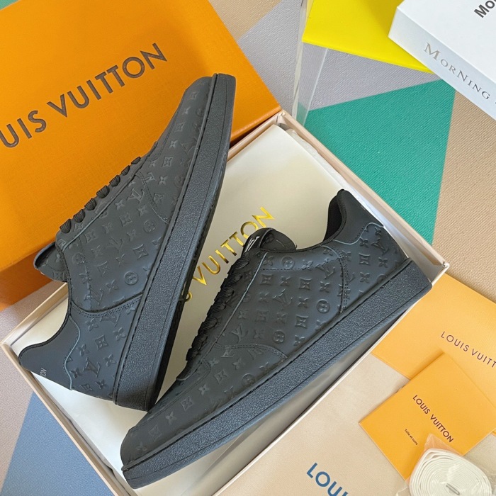Louis Vuitton Rivoli Sneaker Size 39-45 2-Color