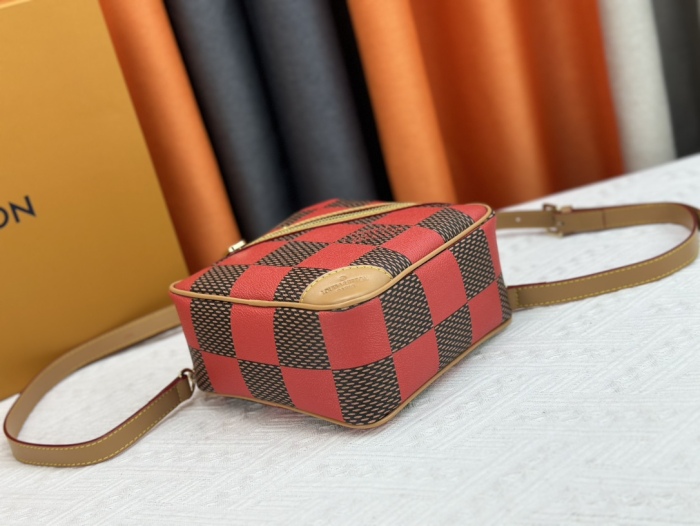 Louis Vuitton N40561 Shoulder Bags Size 20cm