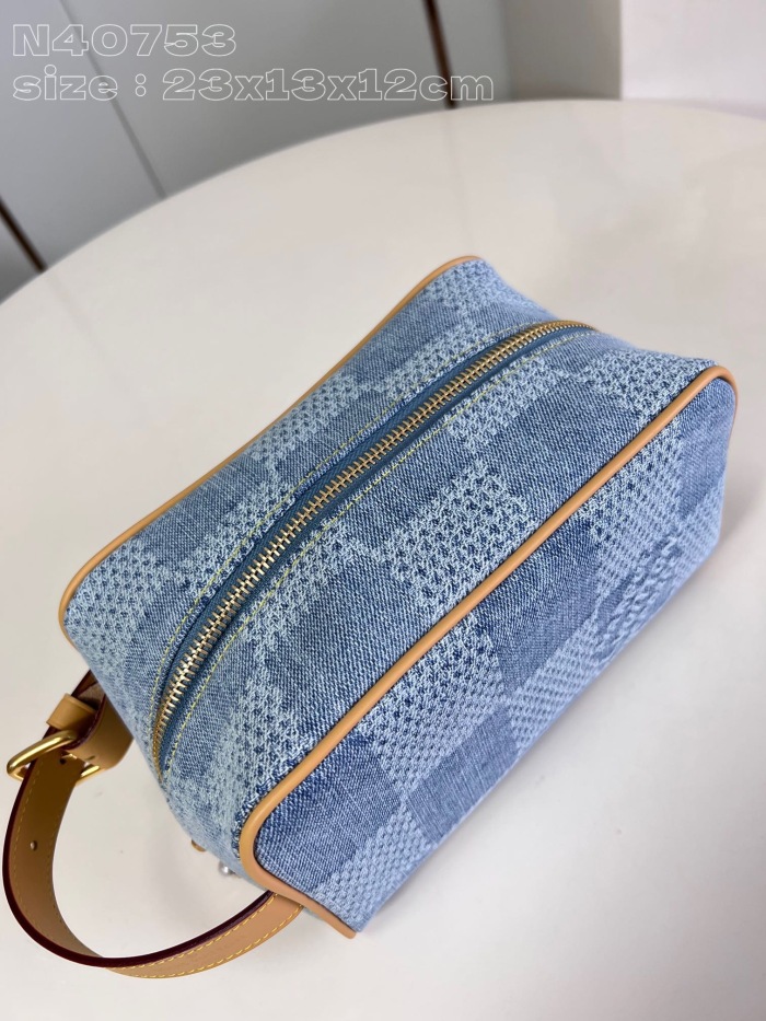 Louis Vuitton N40753 Locker Dopp Kit Bags Size 23*13*12cm
