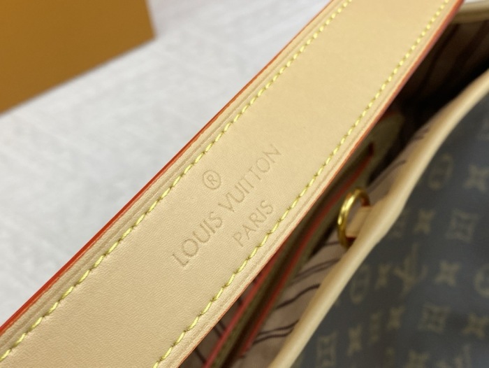 Louis Vuitton Shopping Bags 41*33*15cm