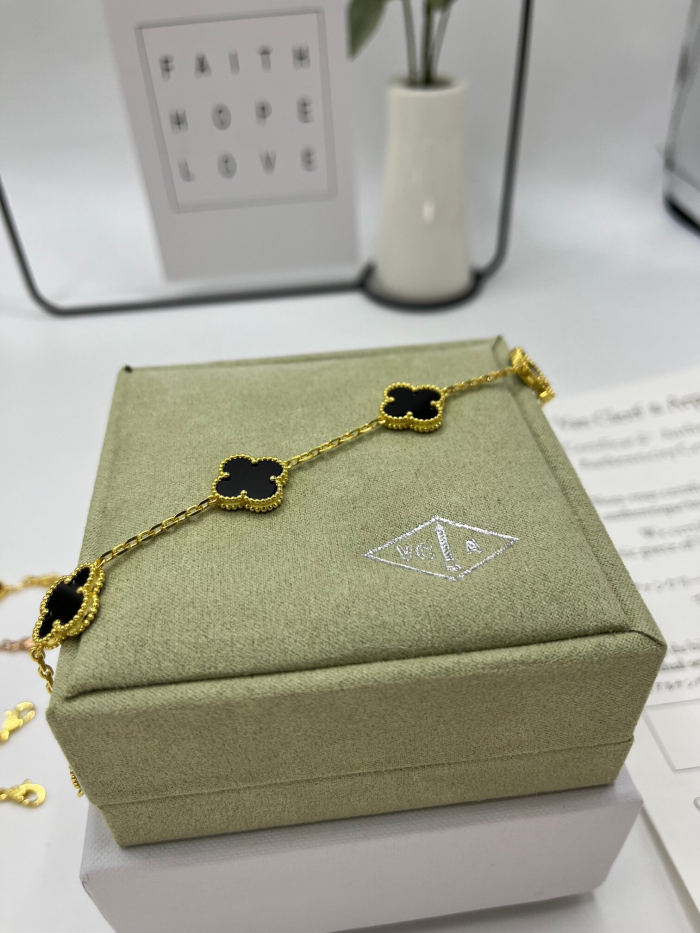 Van Cleef & Arpels Bracelet