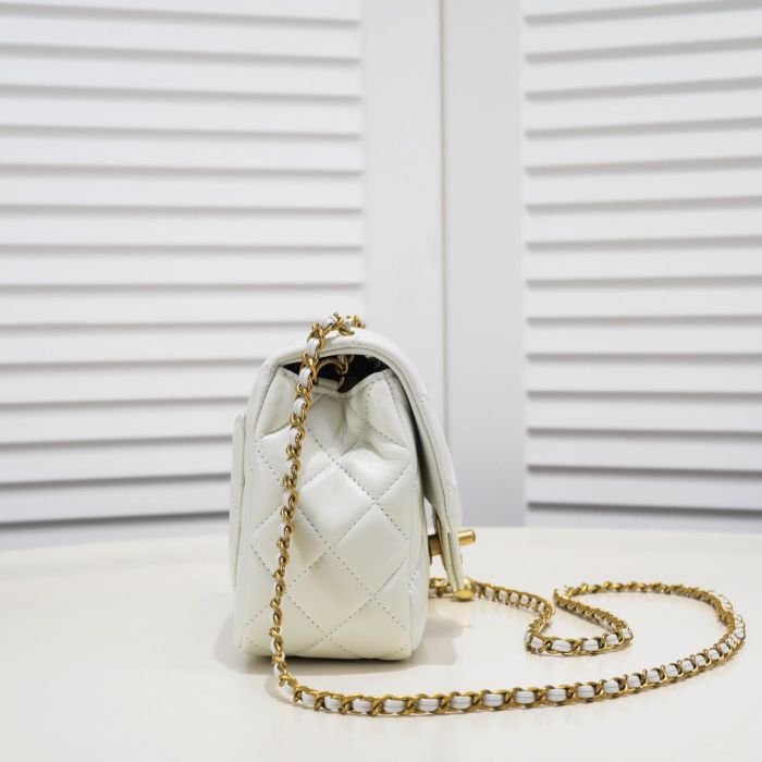 Chanel Chain Shoulder Bags Handbags Size 18*13*7cm 3-Color