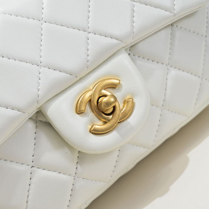Chanel Chain Shoulder Bags Handbags Size 20*13*7cm 3-Color
