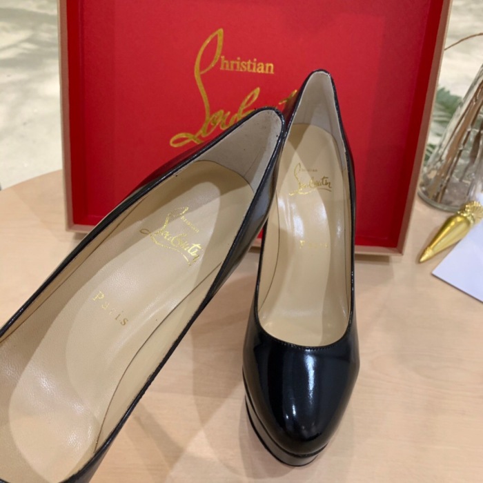 Christian Louboutin Dolly Pumps Size 35-41 3-Color