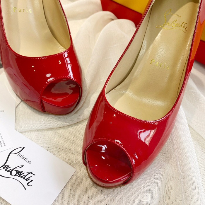 Christian Louboutin New Very Privé Pumps Size 35-41 3-Color