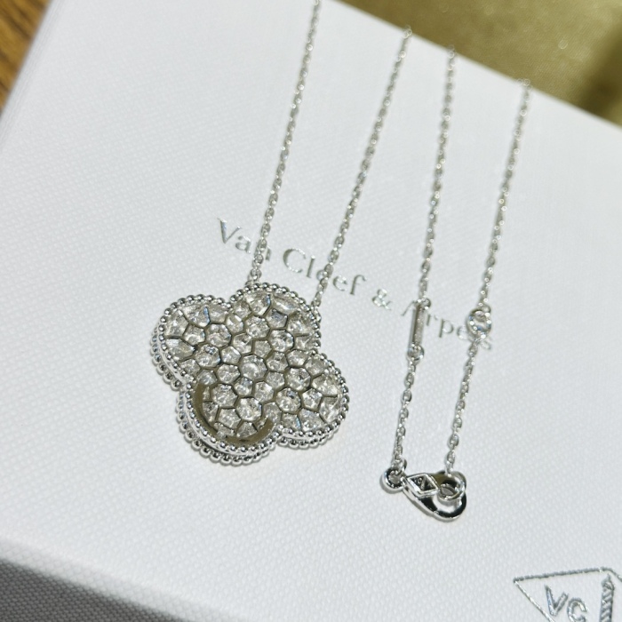 Van Cleef & Arpels Necklace