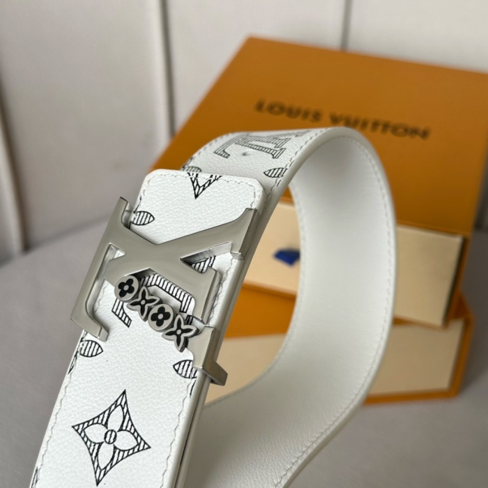 Louis Vuitton Men Belt Width 4cm
