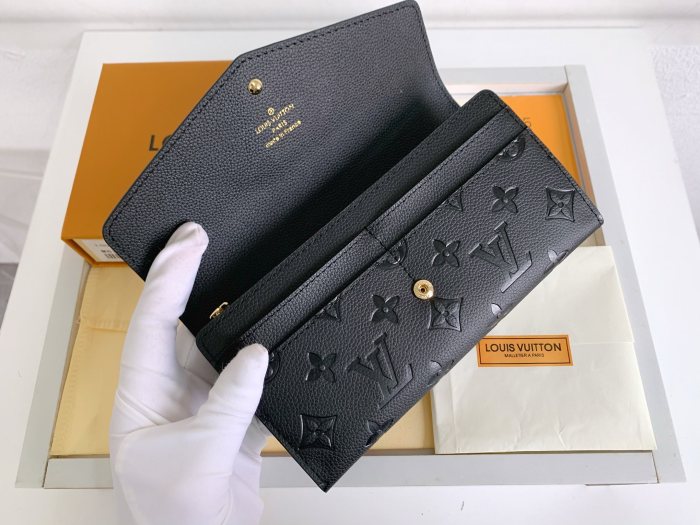 Louis Vuitton Wallet 19*10 cm