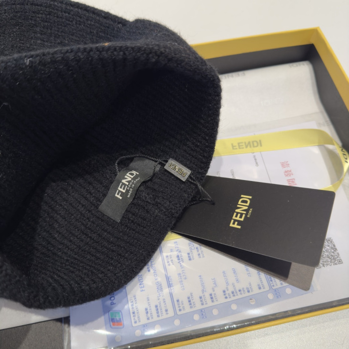 Fendi Knitted Hat