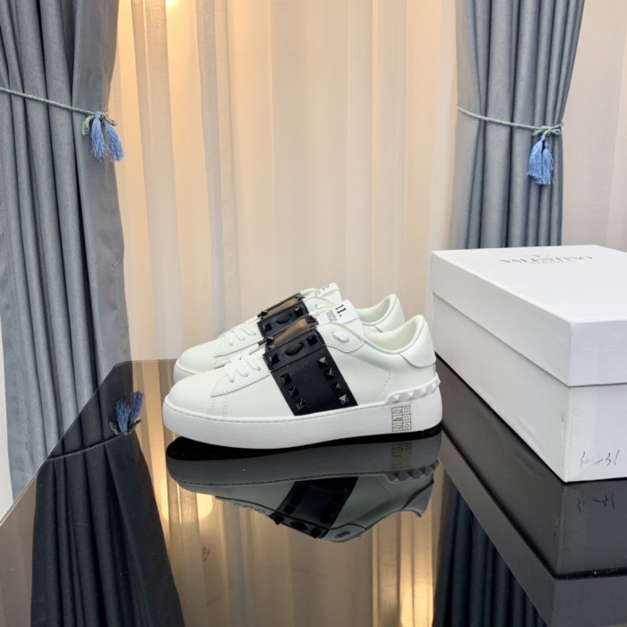 Valentino Rockstud Untitled Sneaker Size 36-46