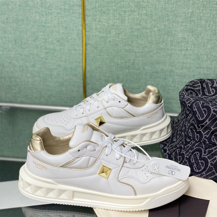 Valentino One Stud Low-Top Sneaker Size 36-45   10-Color