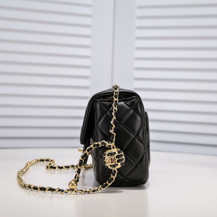 Chanel Chain Shoulder Bags Handbags Size 18*13*7cm 3-Color