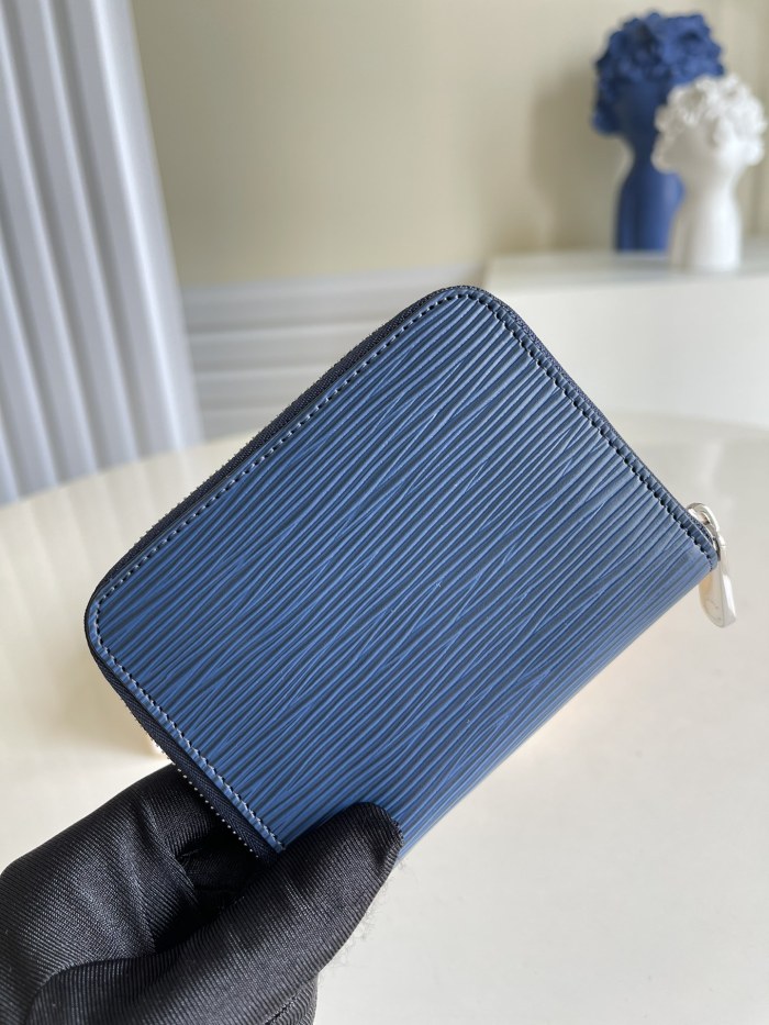 Louis Vuitton Wallet 11*8.5*2 cm