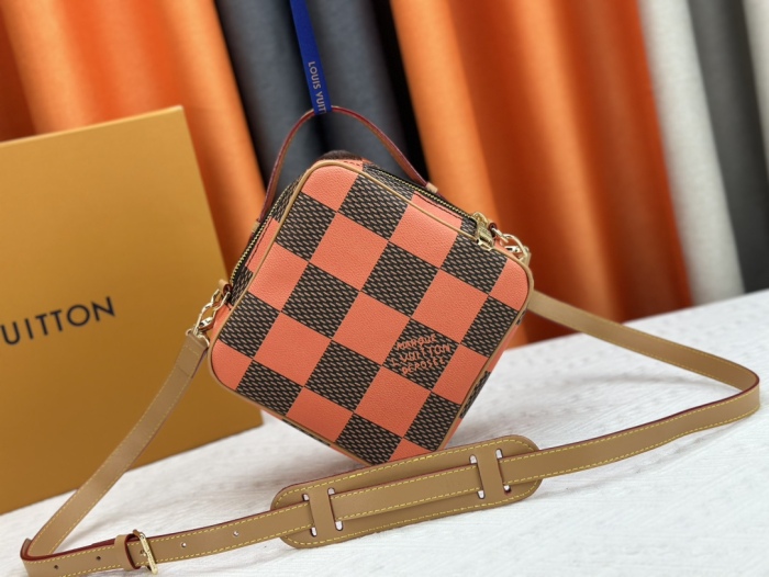 Louis Vuitton N40548 Shoulder Bags Size 20cm