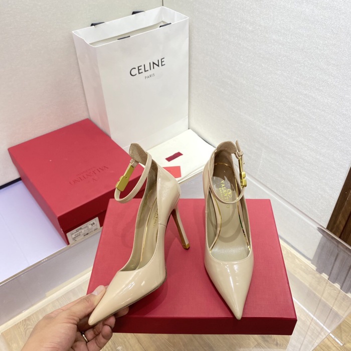 Valentino Garavani Tan-Go Patent Leather Pumps Size 35-41 3-Color