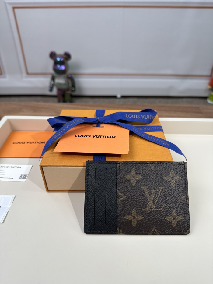 Louis Vuitton Card Holder Size 11*7cm M62666 M60166