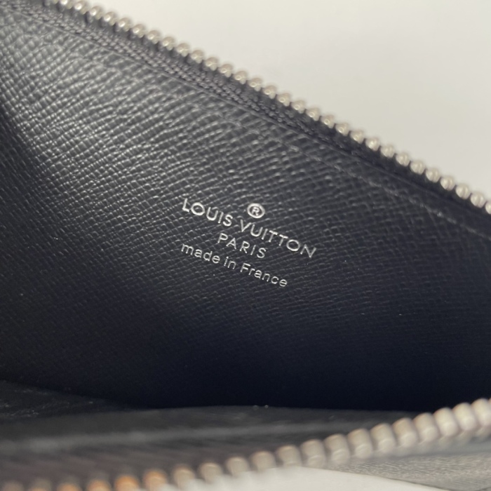 Louis Vuitton M64038 Card Holder Size 14*8cm
