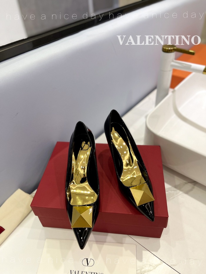 Valentino One Stud Patent Leather Pumps Size 35-41 4-Color