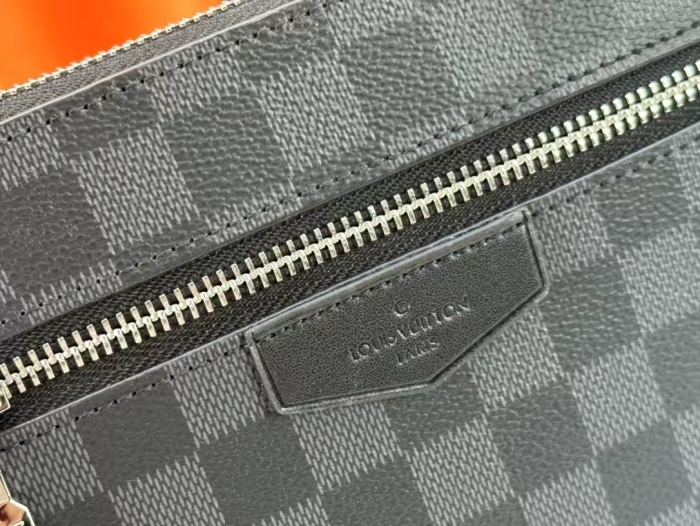 Louis Vuitton New Pouch Damier Graphite  Clutch Bags Size 21*27*5cm